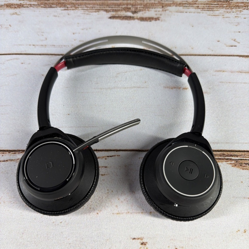 Plantronics B825 Voyager Focus UC Wireless Bluetooth Office Headset